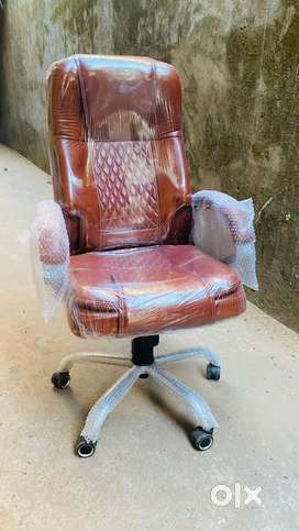 Boss chair special premium factory at mancheswar
