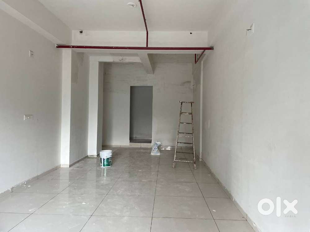 Main Road Shop For Rent