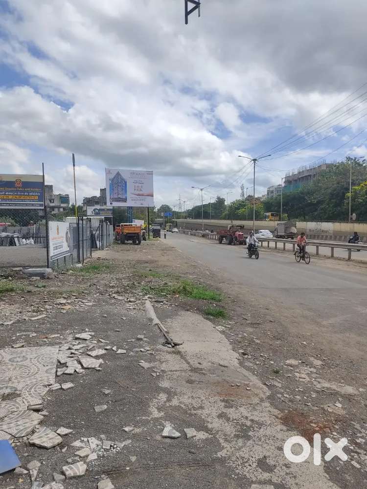 Spine road touch land