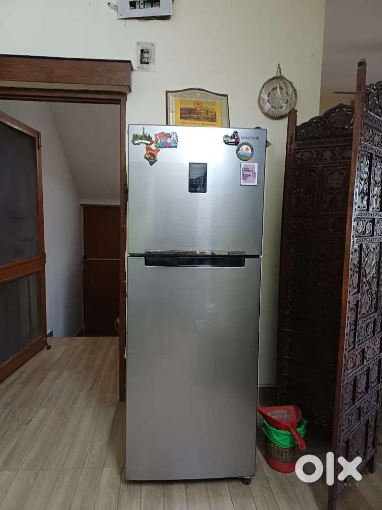 A double door samsung 390 liter fridge