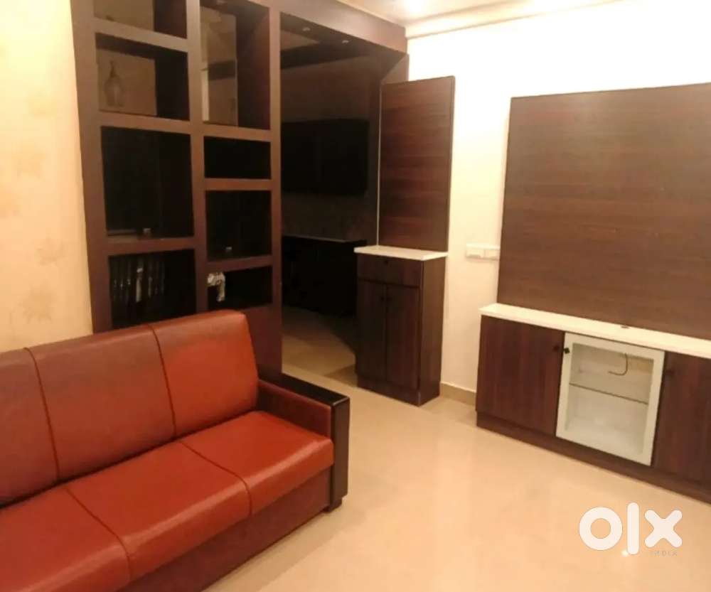 FULLY FURNISHED FLAT  3 BHK AVAILABLE FOR RENT