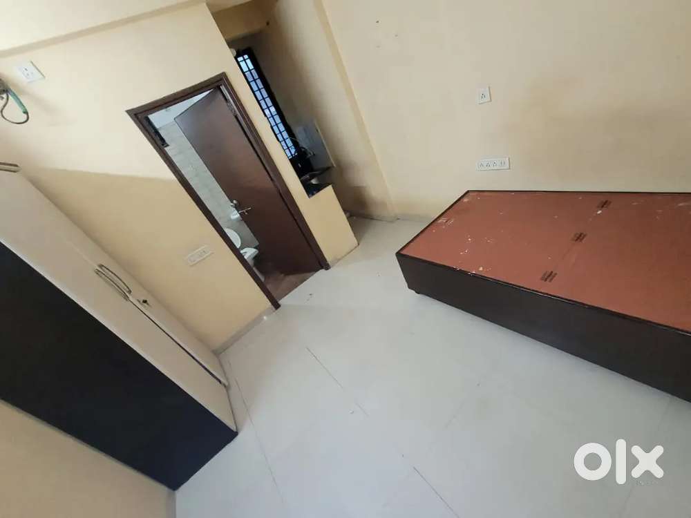 Room Kitchen For Rent Near i Bus Stop