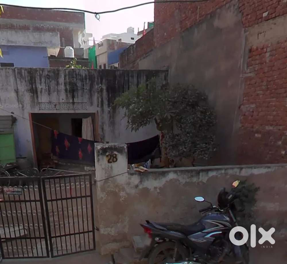 200gaj plot for sale