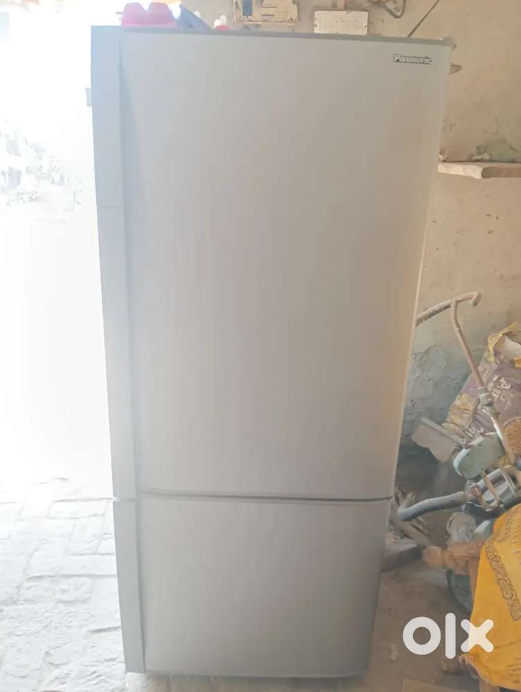 Panasonic fridge double door good condition