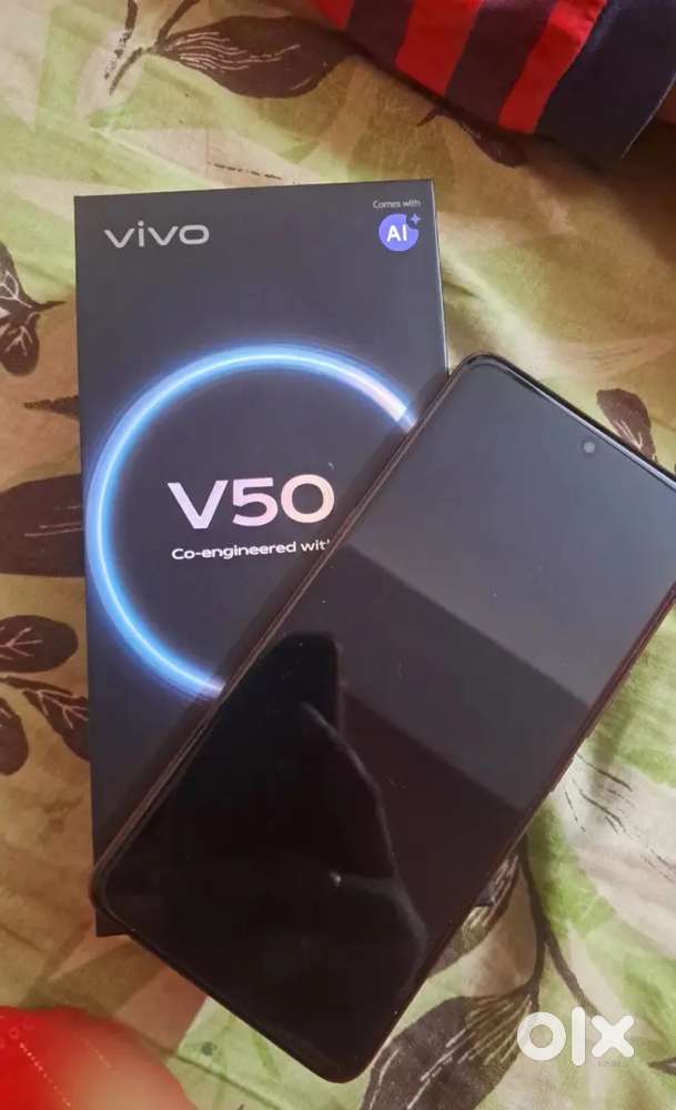 Vivo v50 all over ok brand new condition 6/128