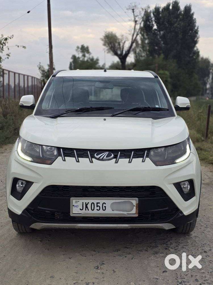Mahindra KUV100 NXT 1.2 K8 Petrol 6 Str, 2018, Petrol