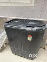 Whirlpool Semi-Automatic Washing Machine