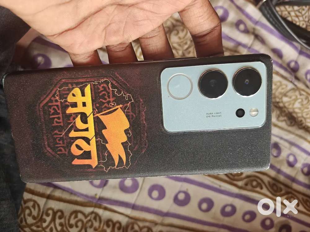 Vivo v29 8gb 128gb all working only don't on display and normal band