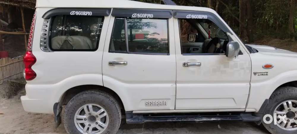 Mahindra Scorpio vlx 2014