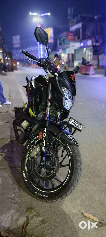 Honda cb Hornet 160r Very good condition