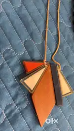 Artificial jewlery