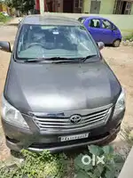 Toyota Innova 2012 Diesel Well Maintained with pilot seat
