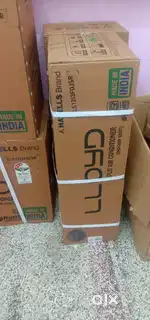 New  box lloyd 1 ton  3  star inverter  ac available