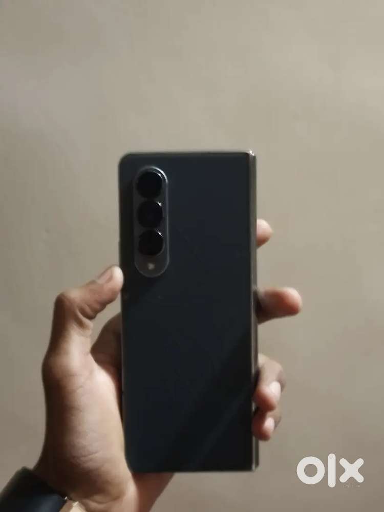 Samsung fold4 golbal 12/256