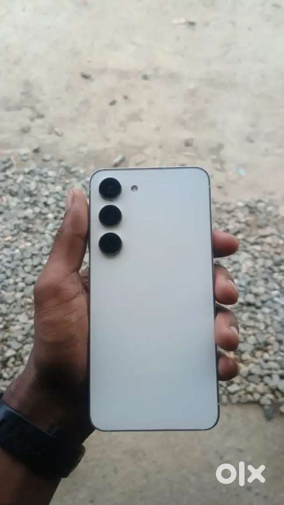 Samsung s23 128...urgent sale..