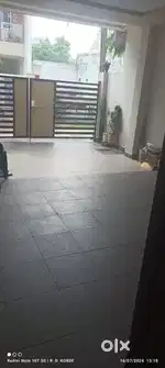 Single rooms available for rent.