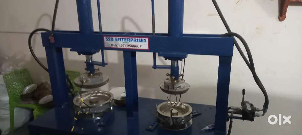 Paper plate making machine with 6 types of die