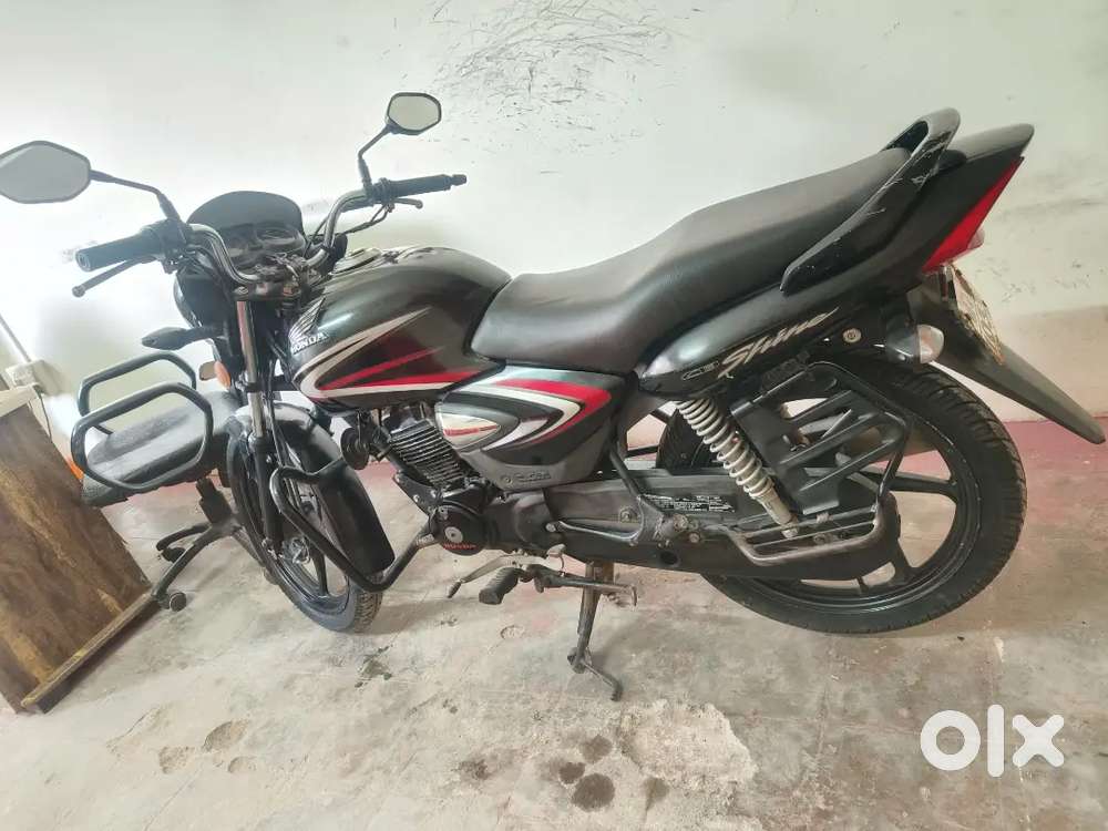 I want to sell my Honda CB Shine black red