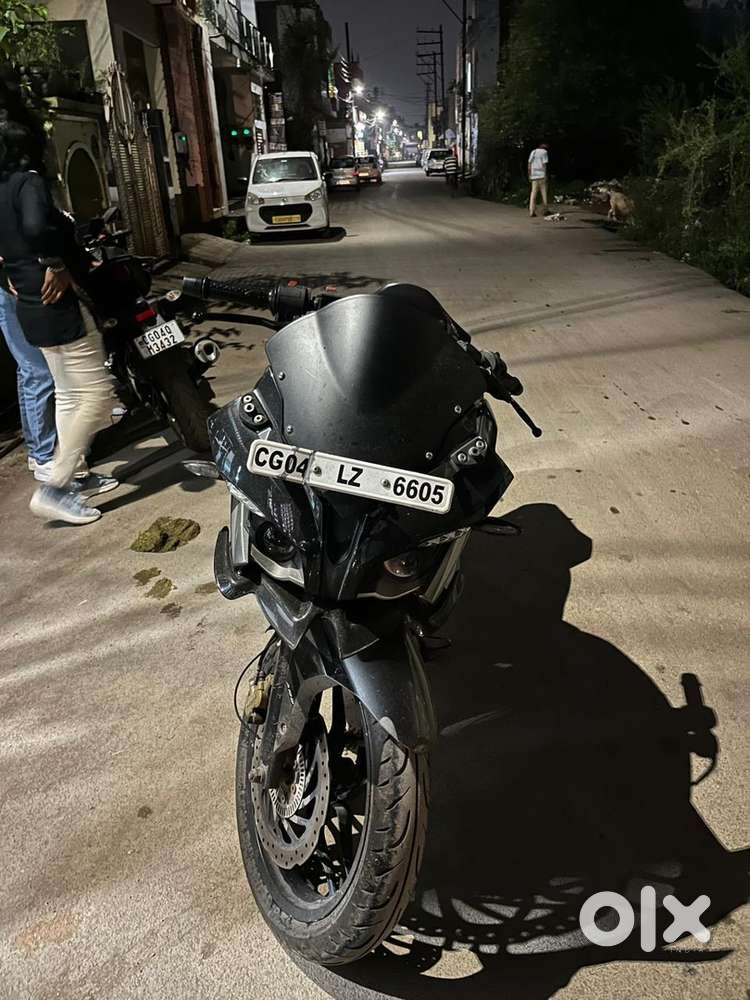 Pulsar RS 200