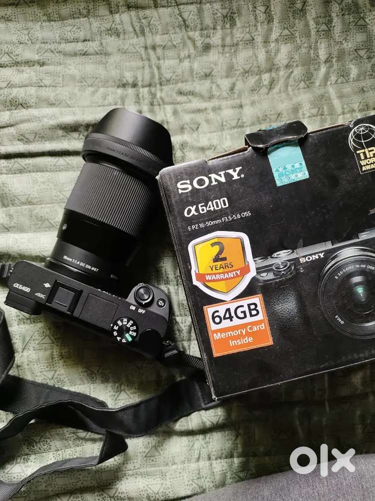 Sony a6400 APS-C with sigma 16mm F1.4 DN DC.