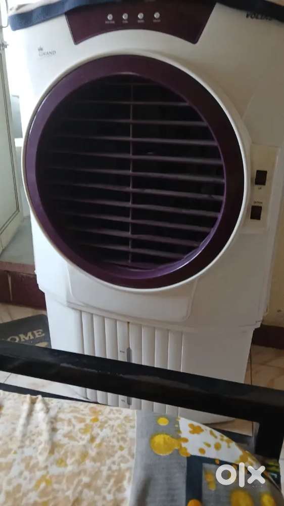 Tata Voltas gold  one and half year old cooler for sale in excellent