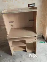 Computer table