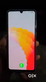A33 8/18 phone me koi bhi screech nhi h