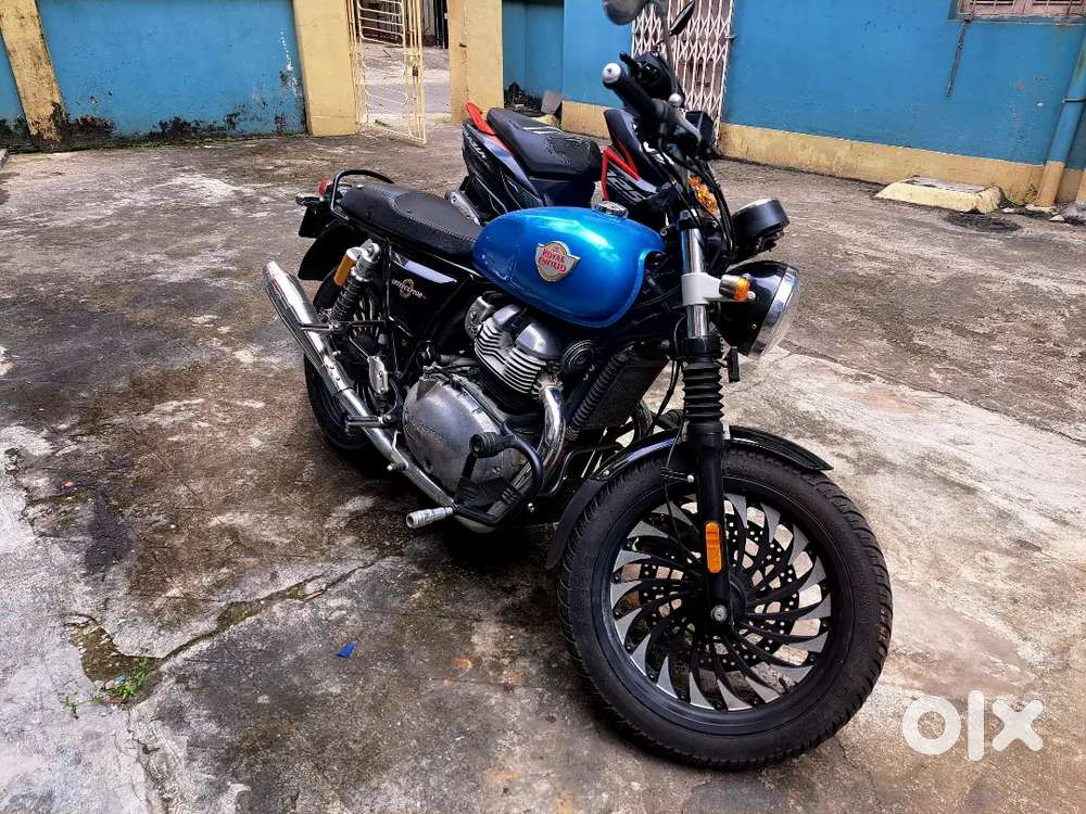 Brand new Royal Enfield interceptor 650. Only 7500 driven with history