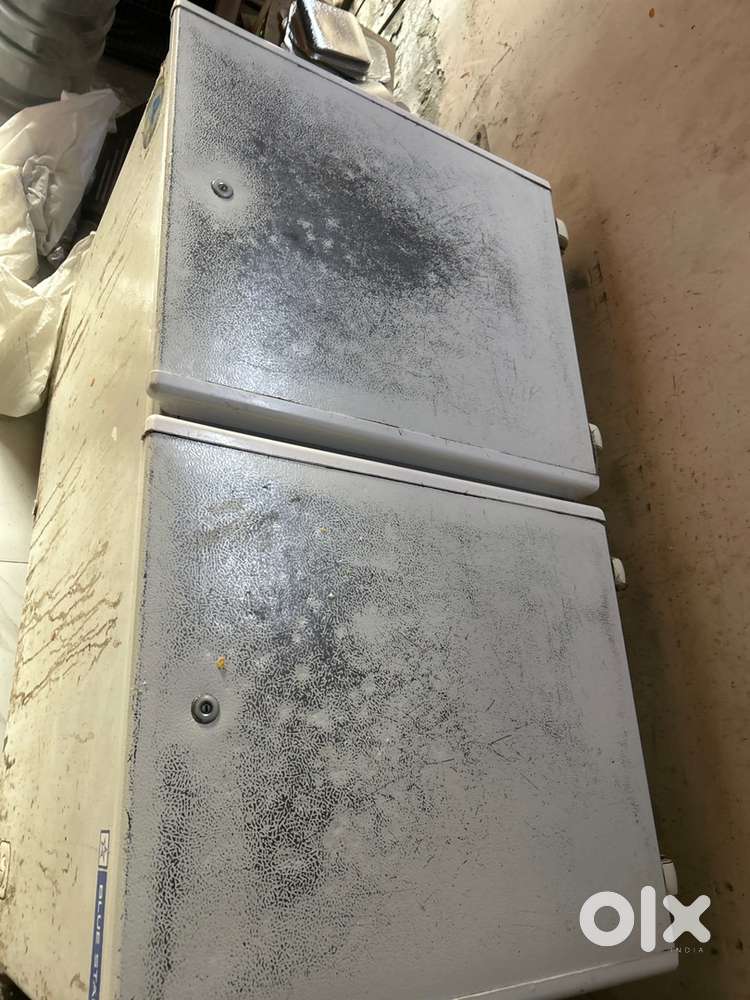 Deep fridge condition new