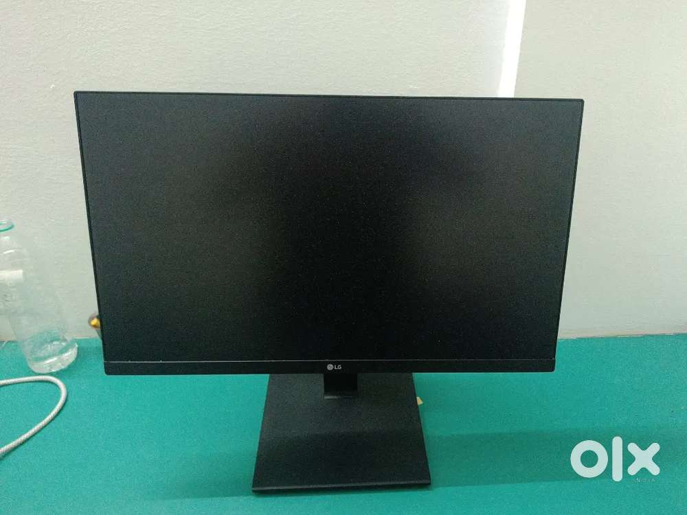 24 inch 2k LG monitor