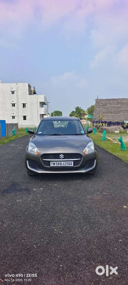 Maruti Suzuki Swift LXI Option, 2022, Petrol