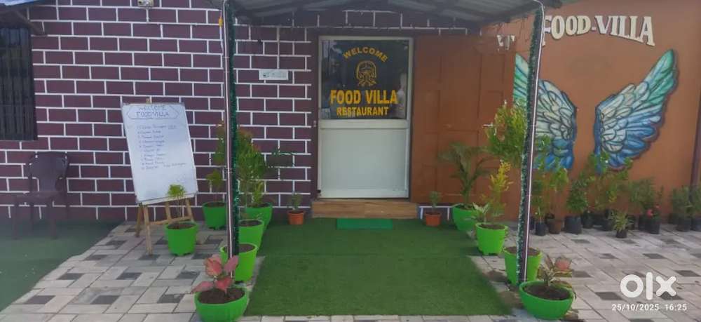 RESTAURANT STAFF REQUIRED