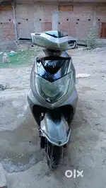 Lo ev electric scooter with double disc brake