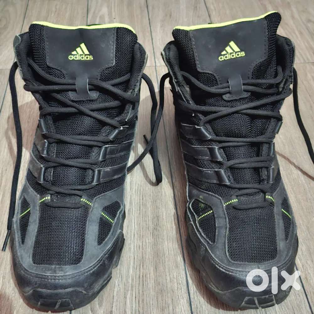 Adidas trekking shoes