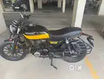 Honda CB350RS Dual Tone (2022)