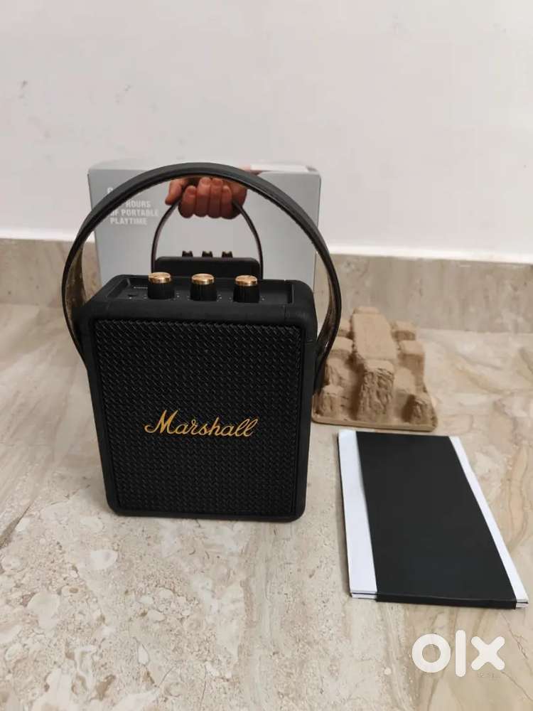 Portable bluetooth speaker