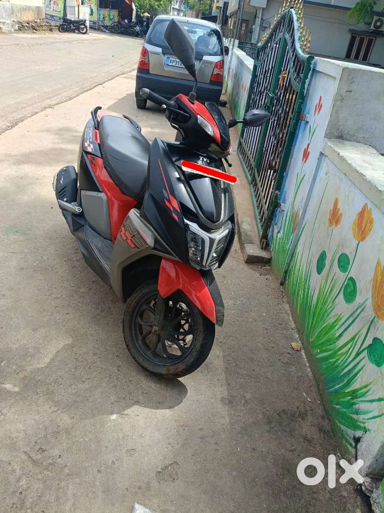 Tvs NTORC black and red