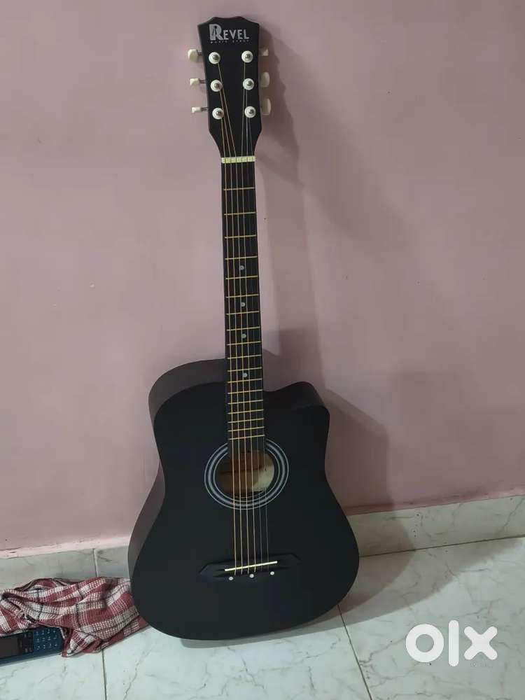 Revel guitar