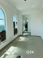 Spacious ,Great balcony view, Access to roof top