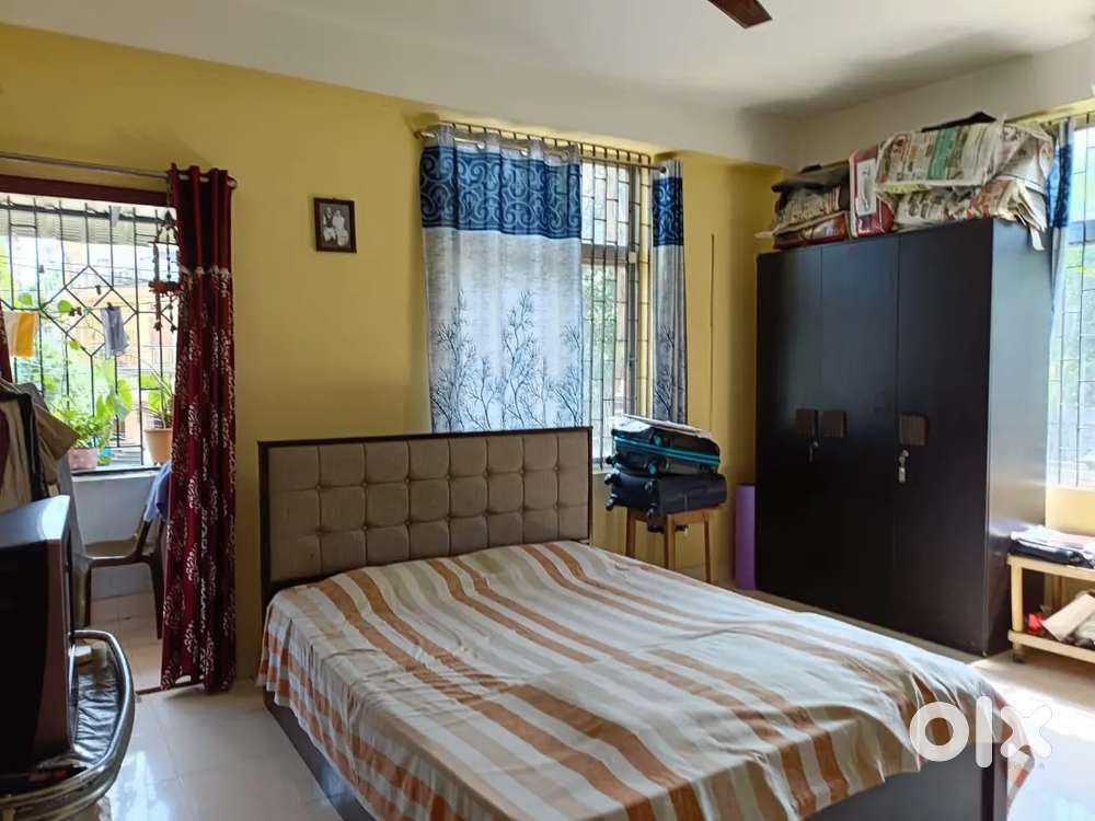 Ready to move 3BHK semi furnished flat