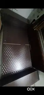 Sethi with storage