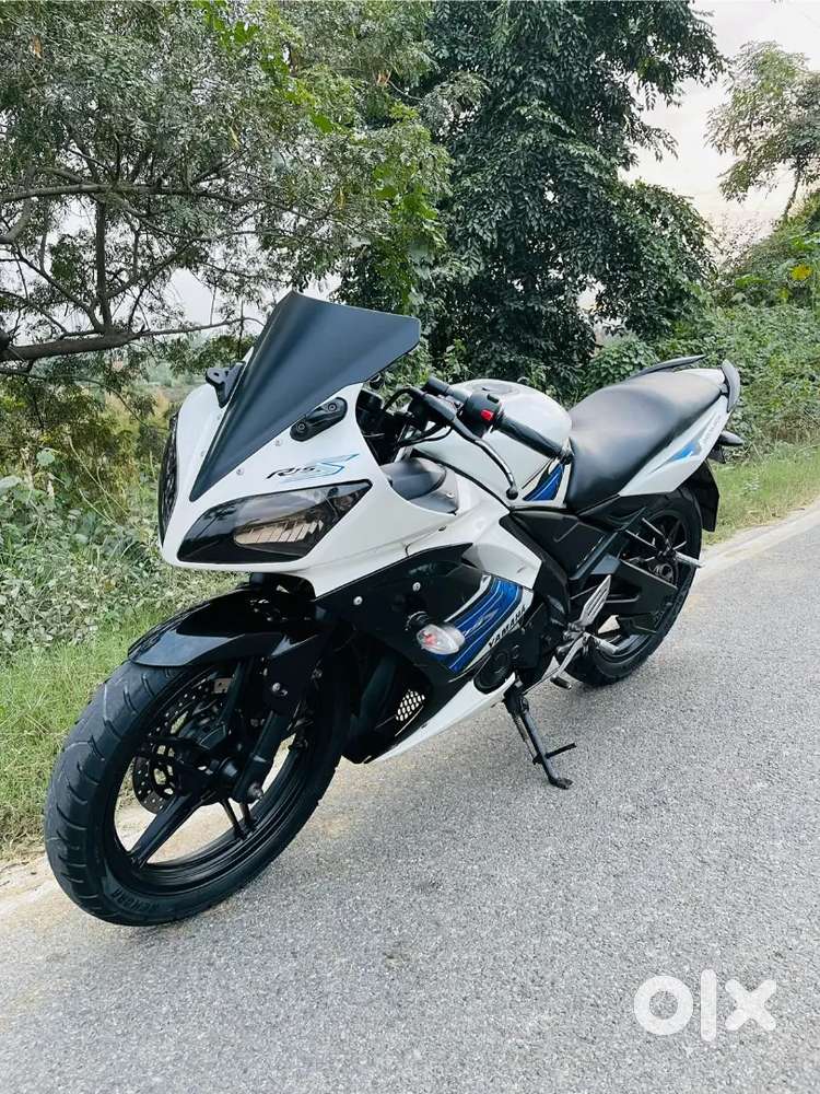 Yamaha R15