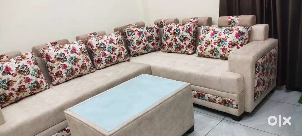 Modern Sofa With 7 Seats