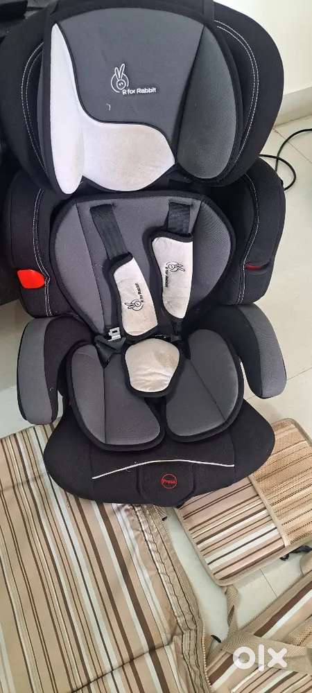 Car seat for kids R for Rabbit and a car bed