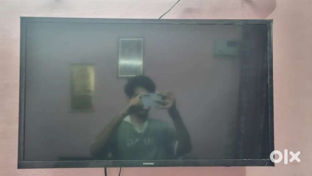 SAMSUNG 32 INCH TV