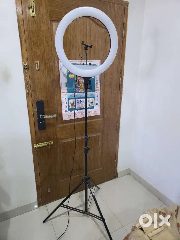 DIGITEK RGB RING LIGHT 18 INCHES