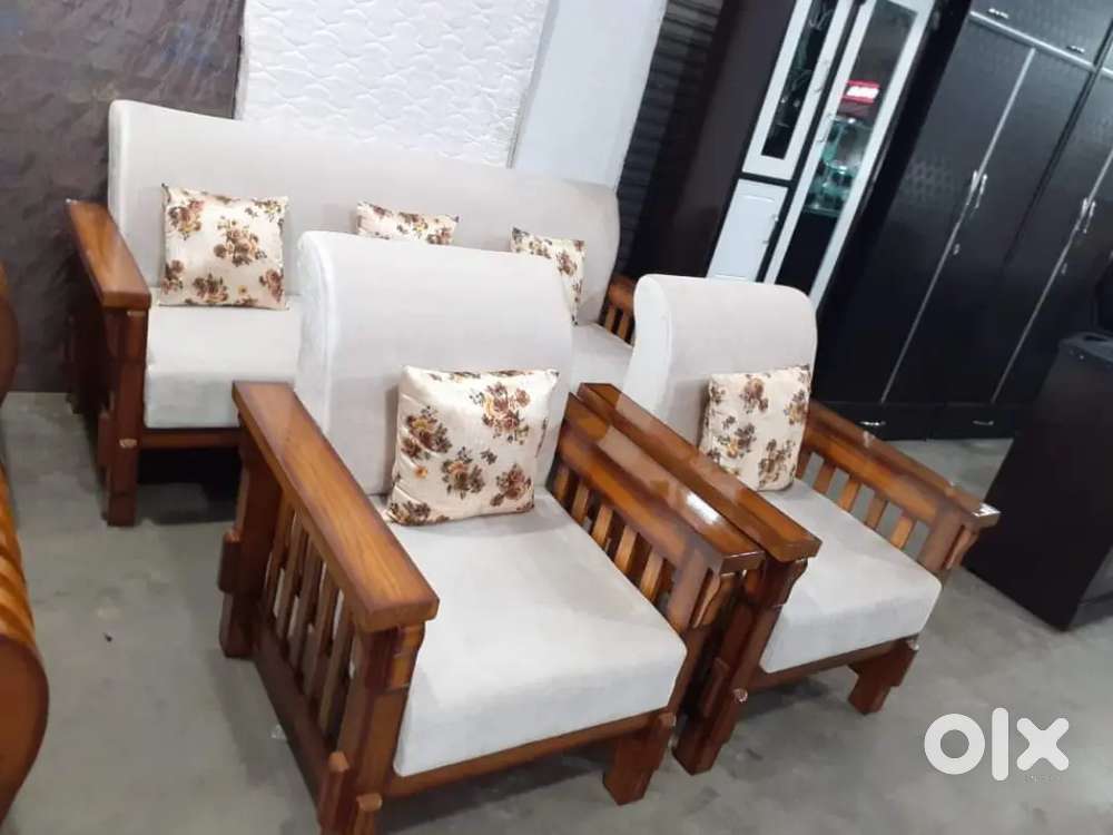 Sofa set new design of sagwan wood 3+1+1