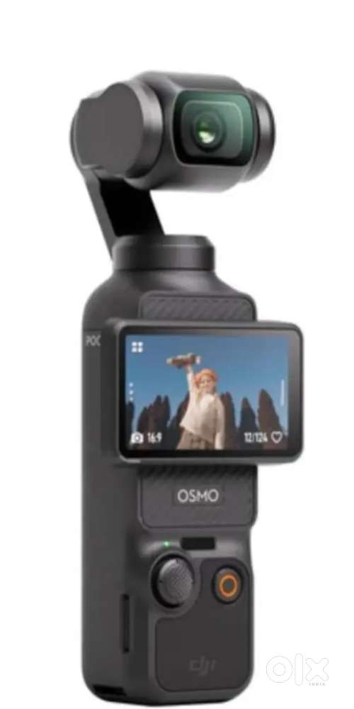 DJI GIMBLE NEW ONE JUST  8 month, very less use