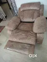 Recliner sofa