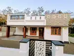 Pampady - 9 th Mile - 8 Cent , 1400 Sqft , 3 Bed Room Attached House